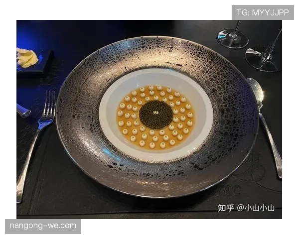 李诗沣训练完直接打车去米其林三星，这日子过得比偶像剧还离谱